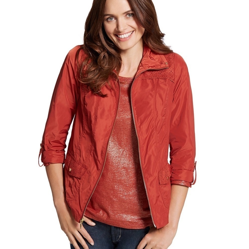 Chico’s Zenergy Finley Suede Detail Jacket Wind Breaker. Rust Orange XL